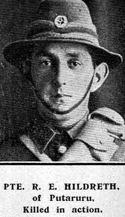 Portrait of Gunner Roland Edward Hildreth