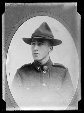 Portrait of Private John Rutherford Borthwick